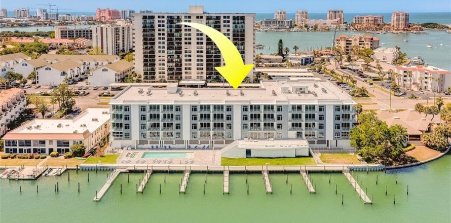 Condo in Clearwater, Florida, 3 bedrooms  № 2237684