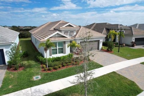 Casa en Port St. Lucie, Florida 2 dormitorios, 211.17 m2 № 2078142