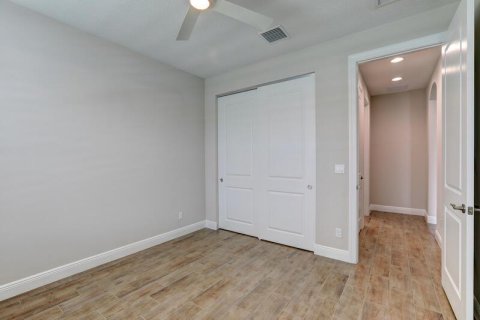 Casa en venta en Port St. Lucie, Florida, 2 dormitorios, 211.17 m2 № 2078142 - foto 27