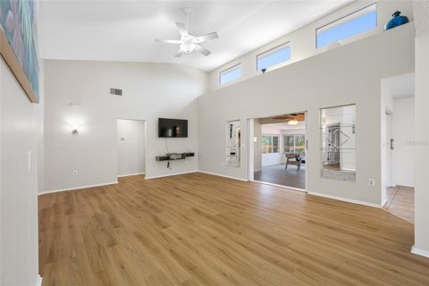 House in Bradenton, Florida 3 bedrooms, 185.15 sq.m. № 1658708 - photo 9