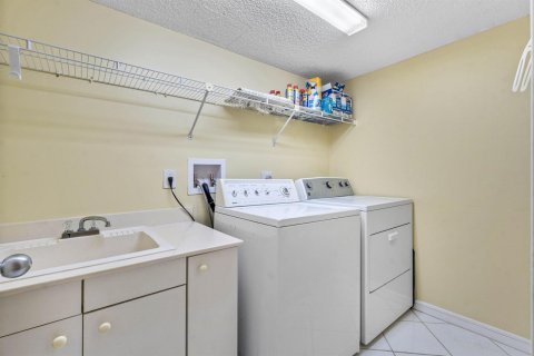 Copropriété à vendre à Riviera Beach, Floride: 2 chambres, 206.61 m2 № 2348717 - photo 18
