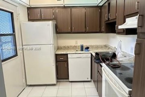 Appartement à louer à Aventura, Floride: 2 chambres, 92.34 m2 № 1987549 - photo 24