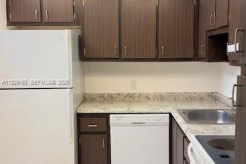 Appartement à louer à Aventura, Floride: 2 chambres, 92.34 m2 № 1987549 - photo 30