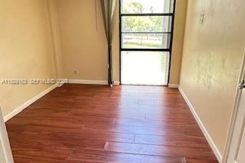 Appartement à louer à Aventura, Floride: 2 chambres, 92.34 m2 № 1987549 - photo 15