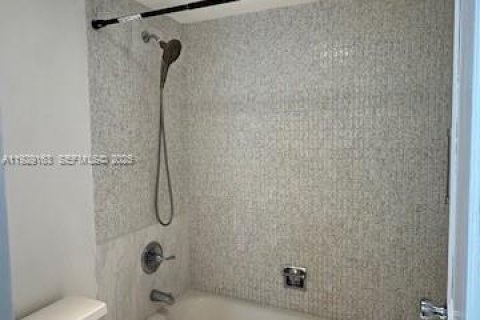 Appartement à louer à Aventura, Floride: 2 chambres, 92.34 m2 № 1987549 - photo 9