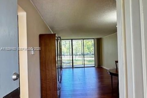 Appartement à louer à Aventura, Floride: 2 chambres, 92.34 m2 № 1987549 - photo 25