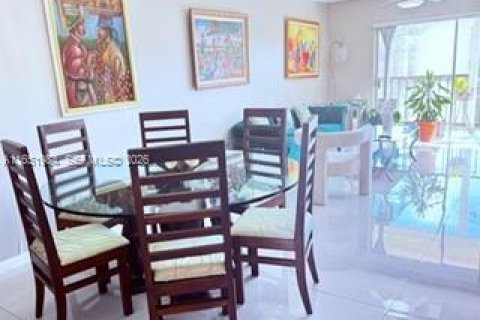 Condominio en venta en Lauderhill, Florida, 2 dormitorios, 101.45 m2 № 2090095 - foto 14