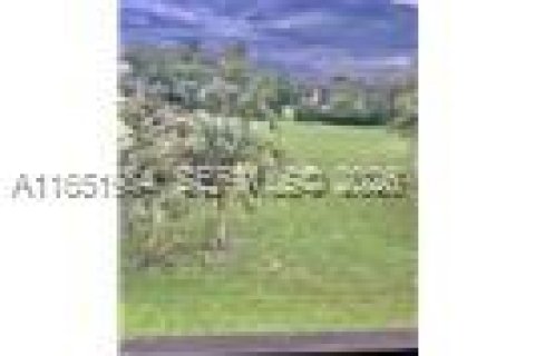 Condominio en venta en Lauderhill, Florida, 2 dormitorios, 101.45 m2 № 2090095 - foto 25