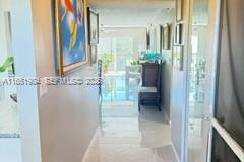 Condominio en venta en Lauderhill, Florida, 2 dormitorios, 101.45 m2 № 2090095 - foto 7