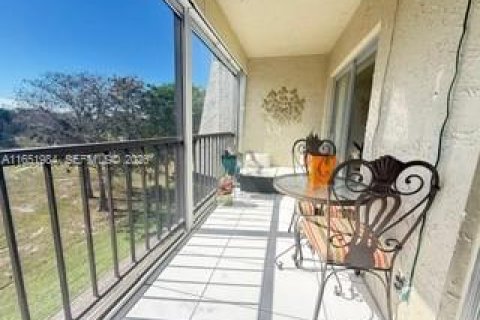 Condominio en venta en Lauderhill, Florida, 2 dormitorios, 101.45 m2 № 2090095 - foto 22