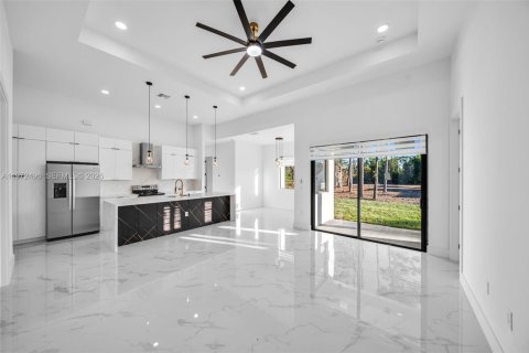 Villa ou maison à vendre à Lehigh Acres, Floride: 3 chambres № 2041912 - photo 28