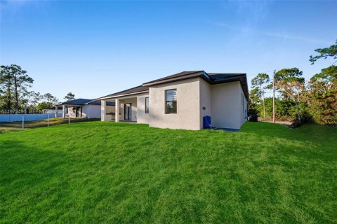 Villa ou maison à vendre à Lehigh Acres, Floride: 3 chambres № 2041912 - photo 3