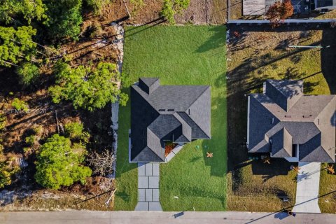 Villa ou maison à vendre à Lehigh Acres, Floride: 3 chambres № 2041912 - photo 2