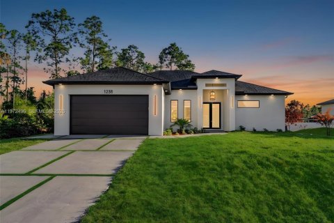 Villa ou maison à Lehigh Acres, Floride 3 chambres № 2041912