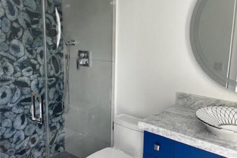 Casa en venta en Miami Springs, Florida, 4 dormitorios, 311.22 m2 № 1709691 - foto 12