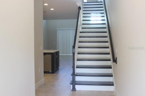 Adosado en alquiler en Tampa, Florida, 3 dormitorios, 216.74 m2 № 1340483 - foto 2