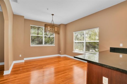 Townhouse in Tampa, Florida 3 bedrooms, 187.85 sq.m. № 2205631 - photo 13