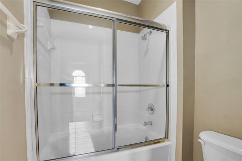 Townhouse in Tampa, Florida 3 bedrooms, 187.85 sq.m. № 2205631 - photo 29