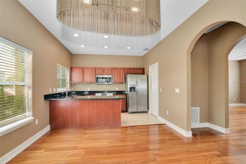 Townhouse in Tampa, Florida 3 bedrooms, 187.85 sq.m. № 2205631 - photo 15