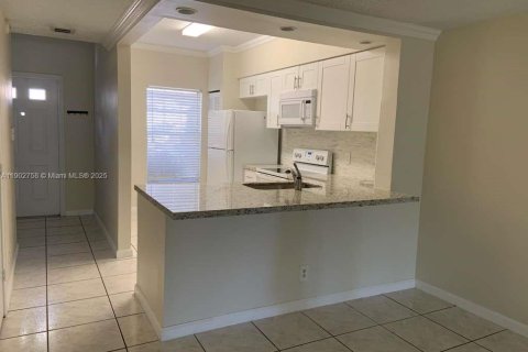 Adosado en alquiler en Weston, Florida, 2 dormitorios, 103.12 m2 № 1953072 - foto 8