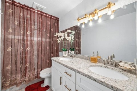 Casa en venta en Haines City, Florida, 4 dormitorios, 247.49 m2 № 2204732 - foto 16