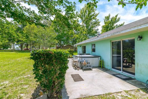 House in Ocala, Florida 3 bedrooms, 146.04 sq.m. № 1800226 - photo 21