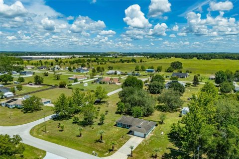 House in Ocala, Florida 3 bedrooms, 146.04 sq.m. № 1800226 - photo 13