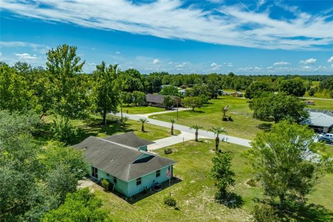 House in Ocala, Florida 3 bedrooms, 146.04 sq.m. № 1800226 - photo 12