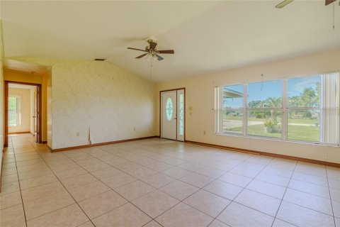 House in Ocala, Florida 3 bedrooms, 146.04 sq.m. № 1800226 - photo 24