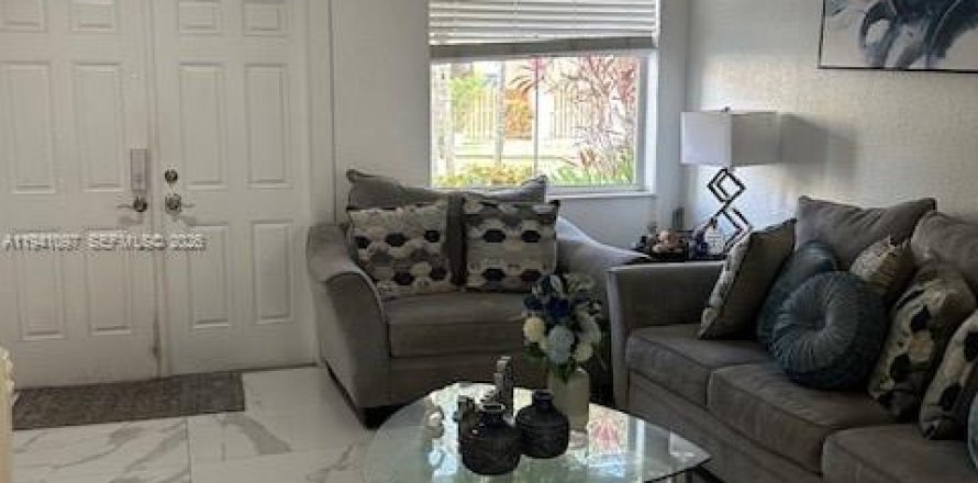 Condo à Miramar, Floride, 3 chambres  № 1997846