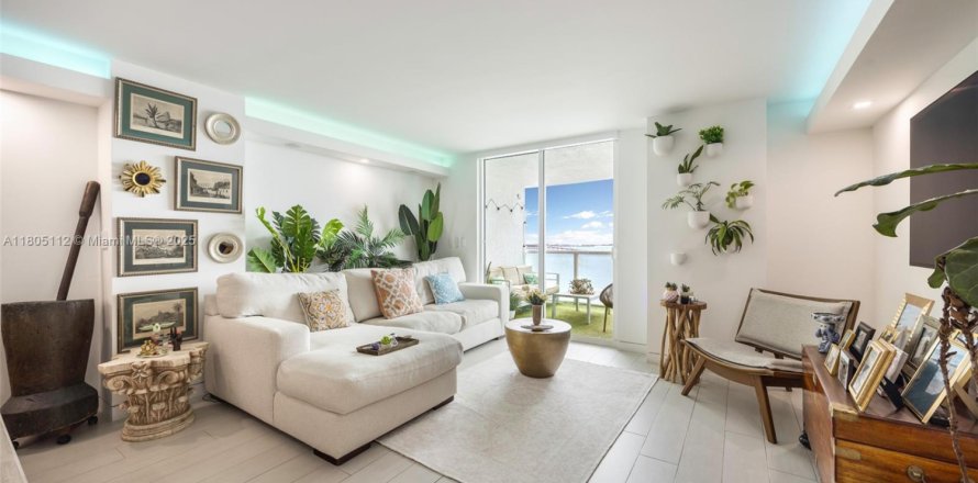 Condominio en Miami, Florida, 2 dormitorios № 1739346
