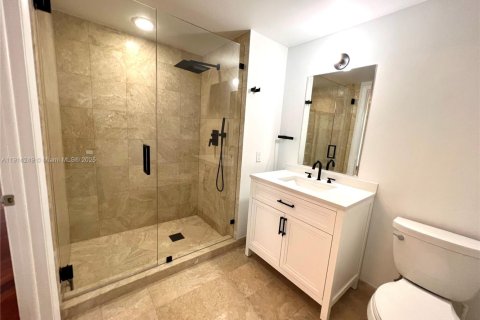 Copropriété à louer à Miami, Floride: 3 chambres, 128.67 m2 № 1971683 - photo 13