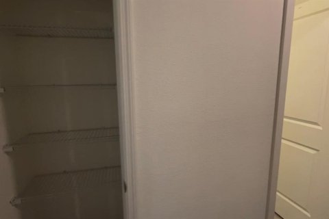 Casa en alquiler en Minneola, Florida, 1 dormitorio, 314.85 m2 № 1900282 - foto 24