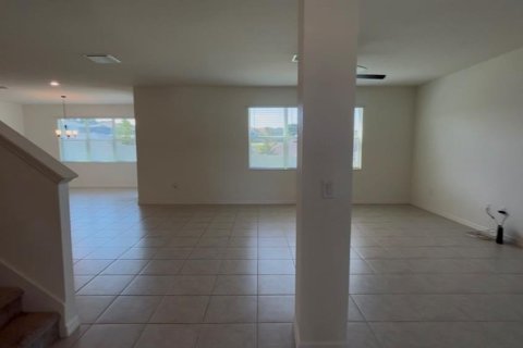 Casa en alquiler en Minneola, Florida, 1 dormitorio, 314.85 m2 № 1900282 - foto 9