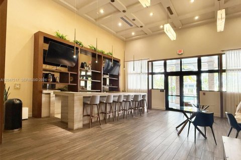 Copropriété à louer à Doral, Floride: 2 chambres, 99.59 m2 № 2193679 - photo 7