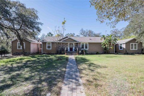 Villa ou maison à vendre à Lake Wales, Floride: 5 chambres, 290.13 m2 № 1593618 - photo 1
