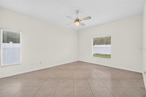 Casa en venta en Pinellas Park, Florida, 3 dormitorios, 147.16 m2 № 2267034 - foto 9
