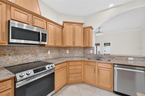 Casa en venta en Pinellas Park, Florida, 3 dormitorios, 147.16 m2 № 2267034 - foto 4