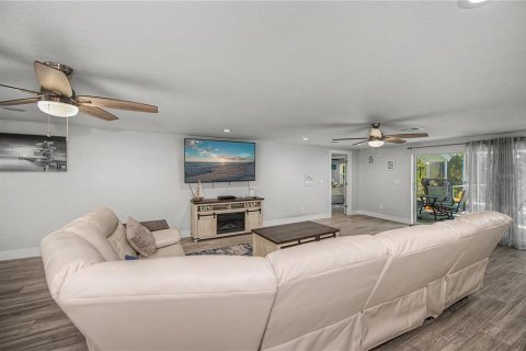 House in Port Charlotte, Florida 4 bedrooms, 262.17 sq.m. № 2165962 - photo 17