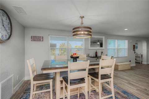 House in Port Charlotte, Florida 4 bedrooms, 262.17 sq.m. № 2165962 - photo 24
