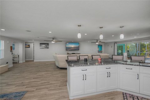 House in Port Charlotte, Florida 4 bedrooms, 262.17 sq.m. № 2165962 - photo 29
