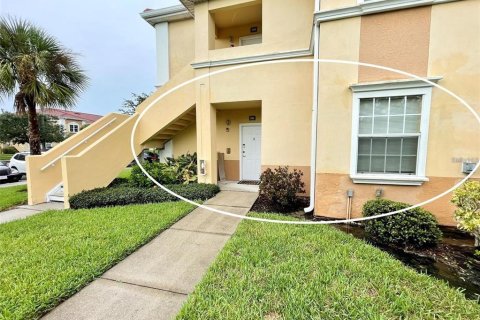 Condominio en alquiler en Sarasota, Florida, 2 dormitorios, 98.29 m2 № 1899400 - foto 2