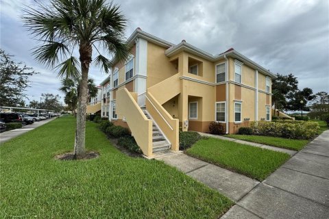 Condominio en alquiler en Sarasota, Florida, 2 dormitorios, 98.29 m2 № 1899400 - foto 1