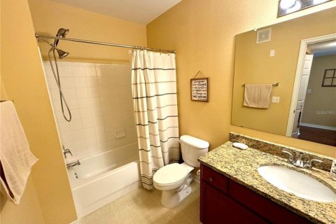 Condominio en alquiler en Sarasota, Florida, 2 dormitorios, 98.29 m2 № 1899400 - foto 14