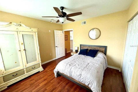 Condominio en alquiler en Sarasota, Florida, 2 dormitorios, 98.29 m2 № 1899400 - foto 12