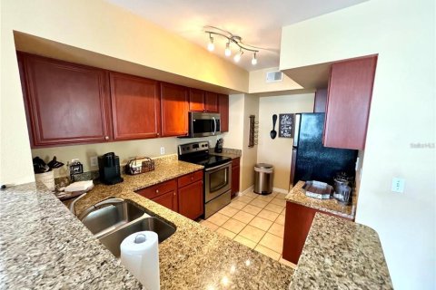 Condominio en alquiler en Sarasota, Florida, 2 dormitorios, 98.29 m2 № 1899400 - foto 8