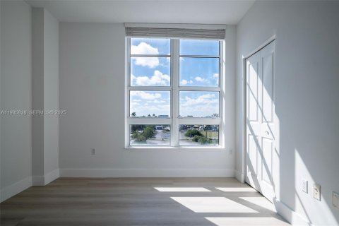 Condo in Boynton Beach, Florida, 2 bedrooms  № 2037813 - photo 22
