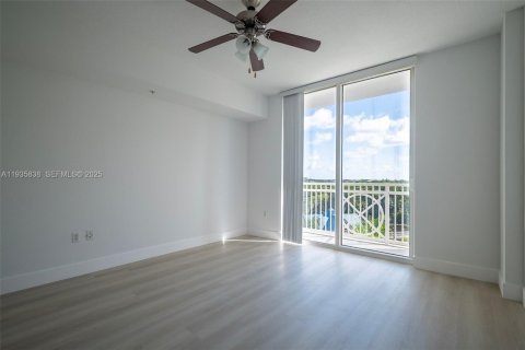 Condo in Boynton Beach, Florida, 2 bedrooms  № 2037813 - photo 15
