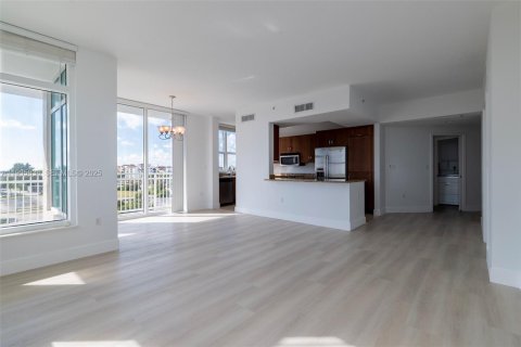 Condo in Boynton Beach, Florida, 2 bedrooms  № 2037813 - photo 4