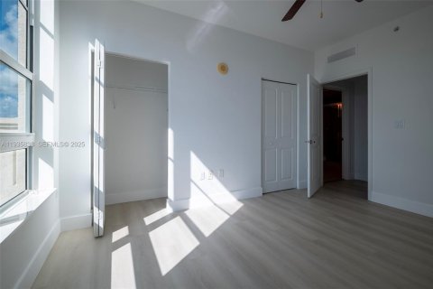 Condo in Boynton Beach, Florida, 2 bedrooms  № 2037813 - photo 19